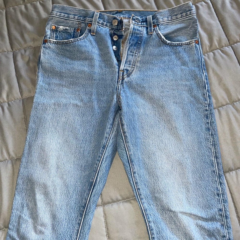 Levi’s 501 skinny light wash jeans